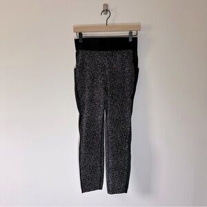 Lululemon Box It Out Tight size 8